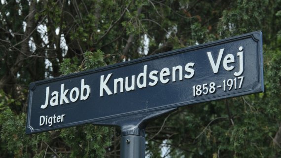 skilt med Jakob Knudsens Vej