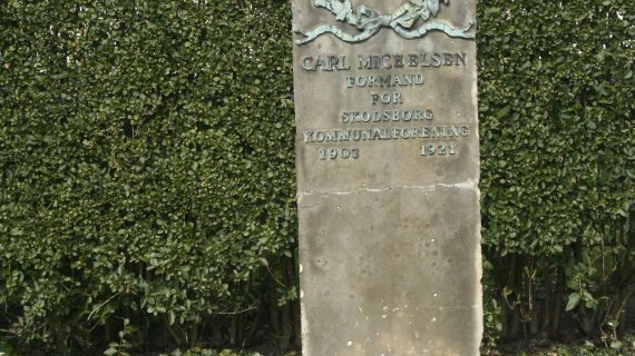 monument for Carl Michelsen