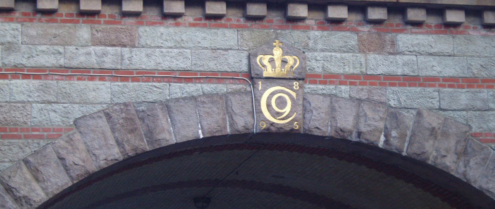 Chr. IX, monogram på bro
