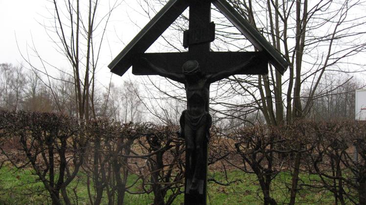 Vejkrucifikset på Magleåsen, monument